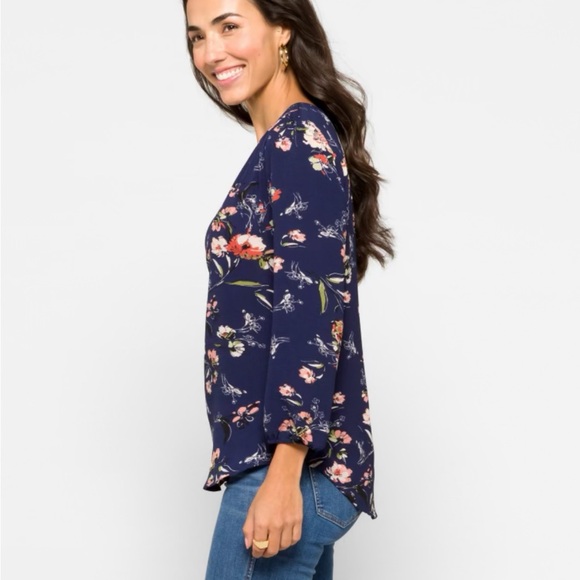 Fun2Fun Kenmore split neck blouse. Size large - Picture 3 of 9